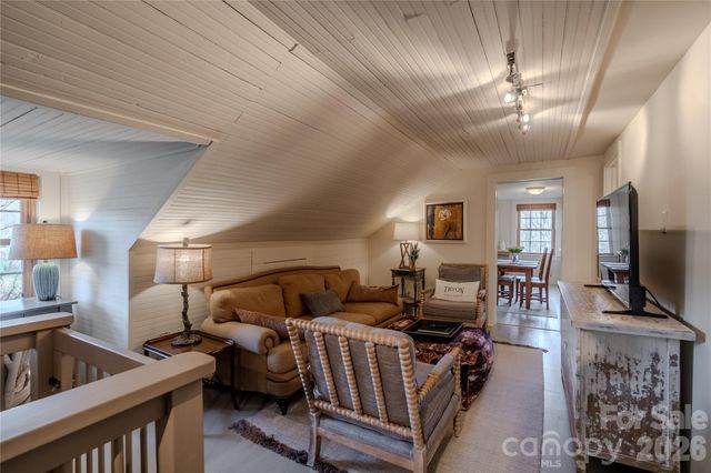 66 Fox Trot Lane, Tryon, NC 28782