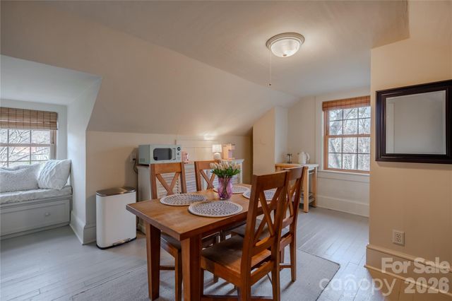 66 Fox Trot Lane, Tryon, NC 28782