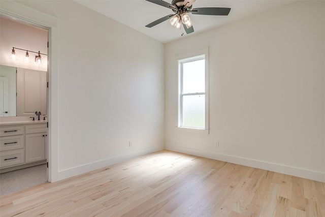 115 Esther Court, Millsap, TX 76066