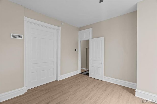 3325 Minnesota Avenue, St Louis, MO 63118