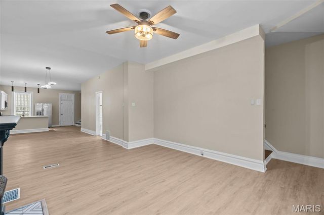 3325 Minnesota Avenue, St Louis, MO 63118