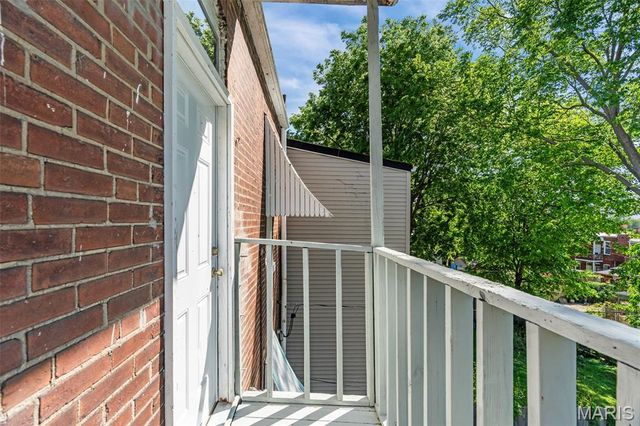 3325 Minnesota Avenue, St Louis, MO 63118
