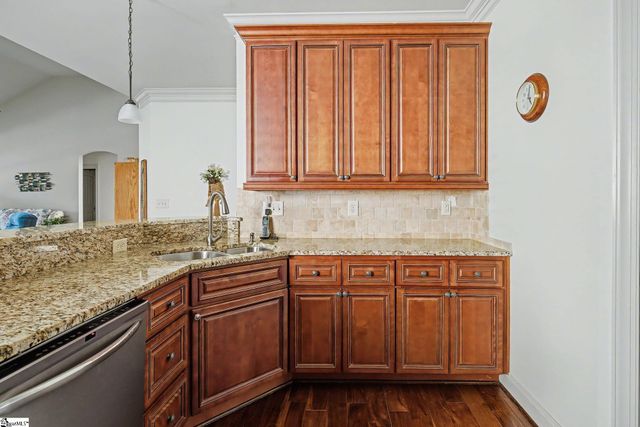 27 Briarhill Drive, Simpsonville, SC 29680