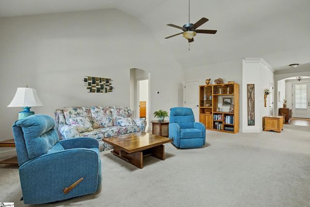 27 Briarhill Drive, Simpsonville, SC 29680