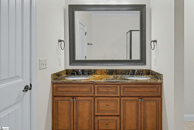 27 Briarhill Drive, Simpsonville, SC 29680