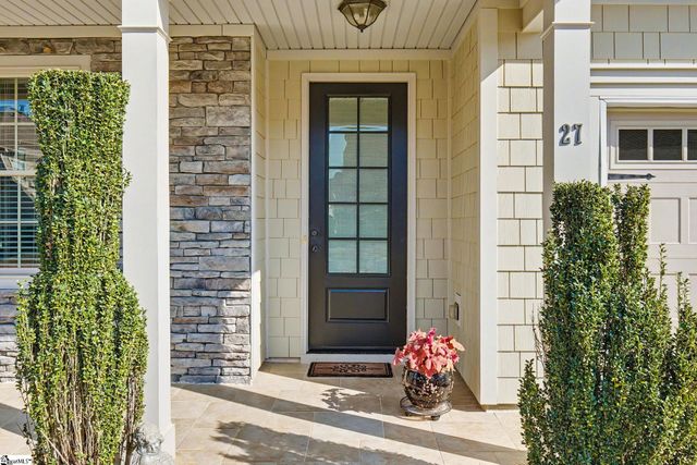 27 Briarhill Drive, Simpsonville, SC 29680