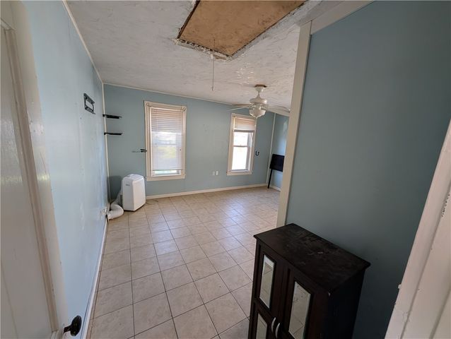 1123 8th Ave, New Brighton, PA 15066