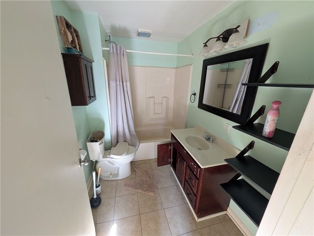 1123 8th Ave, New Brighton, PA 15066