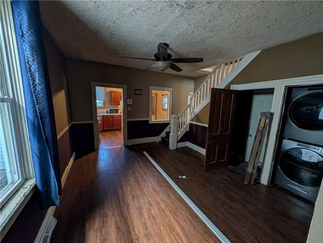 1123 8th Ave, New Brighton, PA 15066