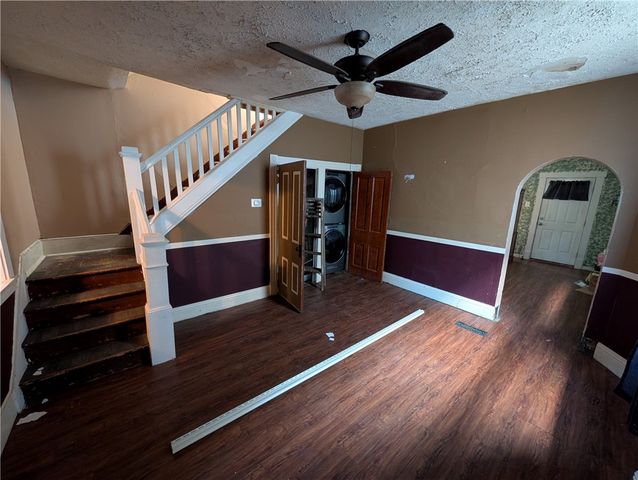 1123 8th Ave, New Brighton, PA 15066