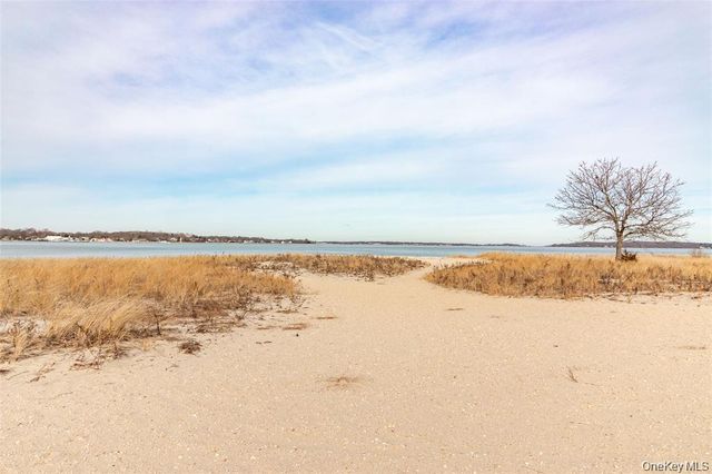 485 Hickory Avenue, Southold, NY 11971