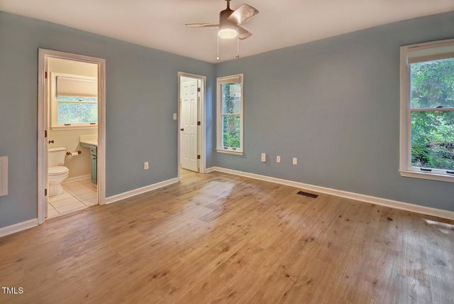 125 Mallard Court, Chapel Hill, NC 27517