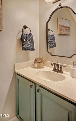 125 Mallard Court, Chapel Hill, NC 27517