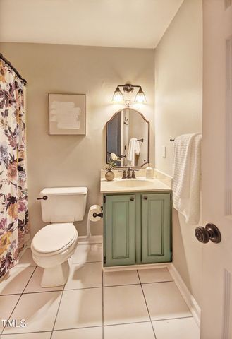 125 Mallard Court, Chapel Hill, NC 27517