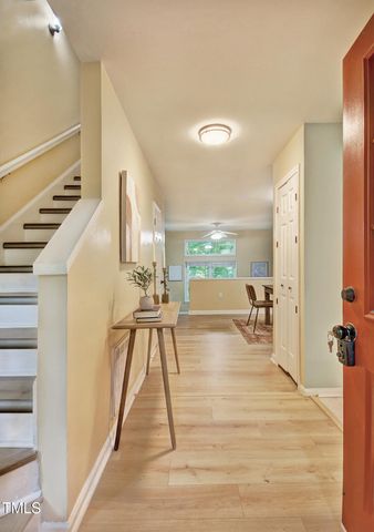 125 Mallard Court, Chapel Hill, NC 27517