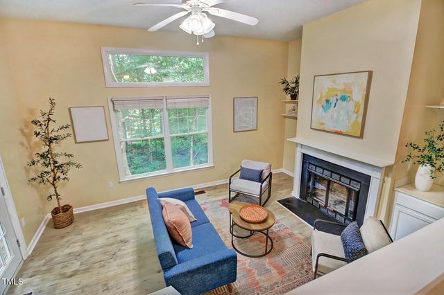 125 Mallard Court, Chapel Hill, NC 27517
