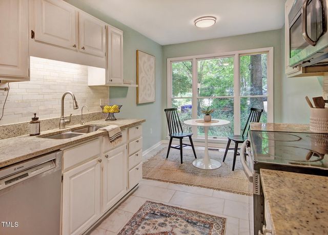 125 Mallard Court, Chapel Hill, NC 27517