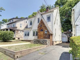 51 Woodbine Avenue, Newark, NJ 07106