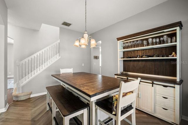 570 JOHNS LANDING WAY, Oakland, FL 34787