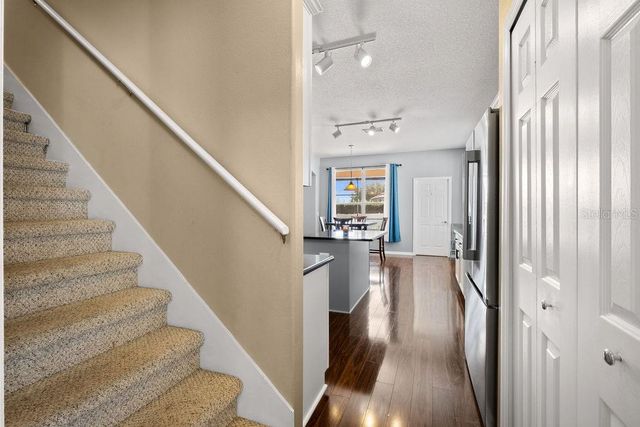 570 JOHNS LANDING WAY, Oakland, FL 34787