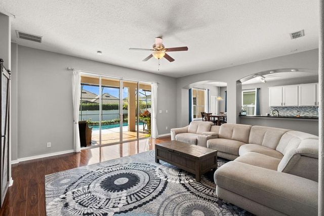 570 JOHNS LANDING WAY, Oakland, FL 34787