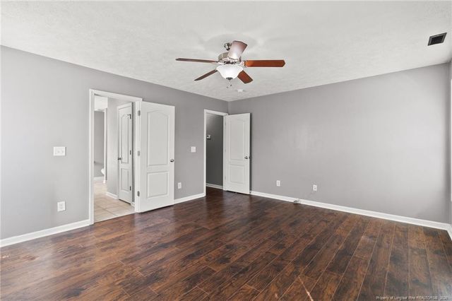 1516 Thoroughbred Trail, Parkton, NC 28371