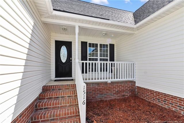 1516 Thoroughbred Trail, Parkton, NC 28371