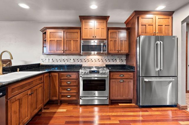 976 SPRINGFIELD DRIVE, De Pere, WI 54115