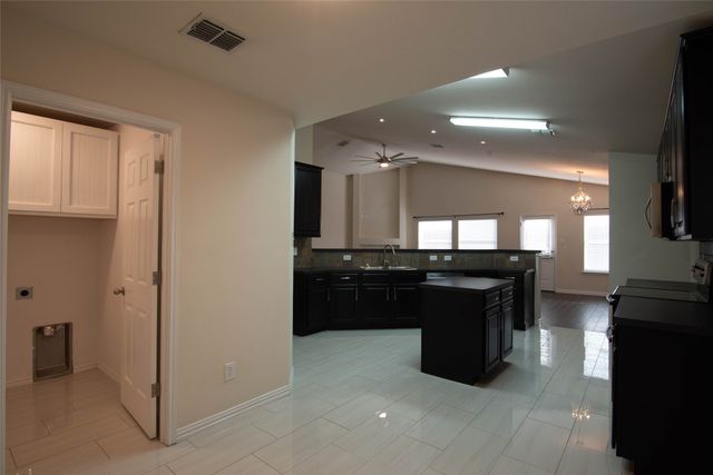 1313 Fayette Court, Wylie, TX 75098