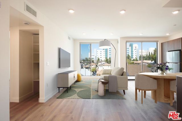 1126 N Cornwell Street 206, Los Angeles, CA 90033