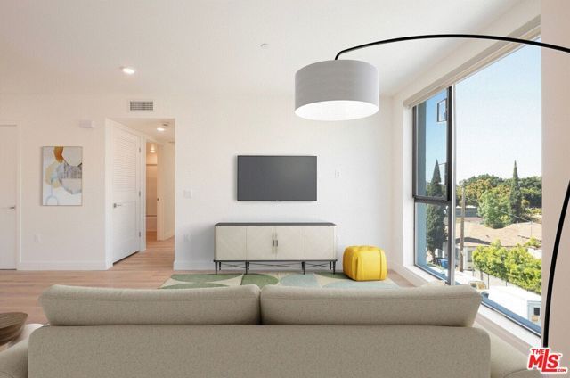 1126 N Cornwell Street 206, Los Angeles, CA 90033