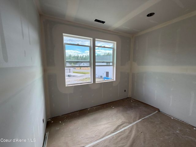 12930 N SARSAPARILLA LN, Hayden, ID 83835