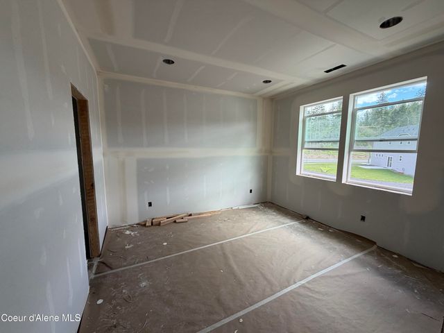 12930 N SARSAPARILLA LN, Hayden, ID 83835