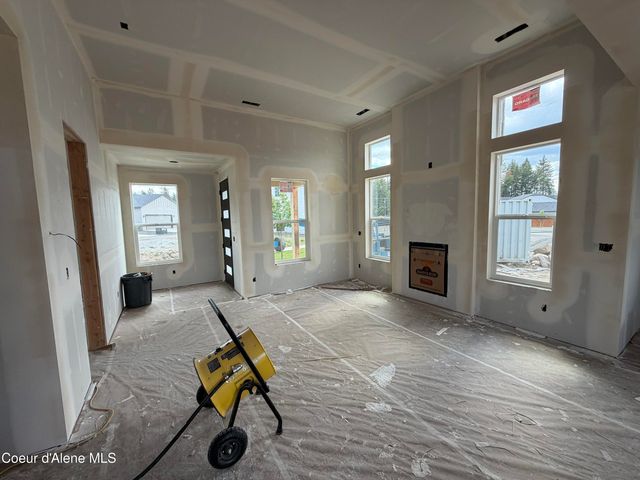 12930 N SARSAPARILLA LN, Hayden, ID 83835