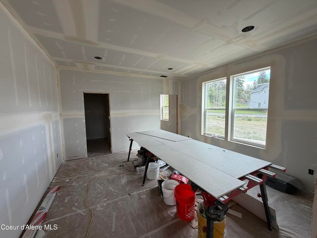 12930 N SARSAPARILLA LN, Hayden, ID 83835