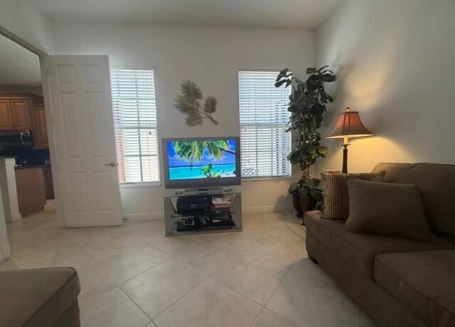 8288 NW 9th Avenue, Boca Raton, FL 33487