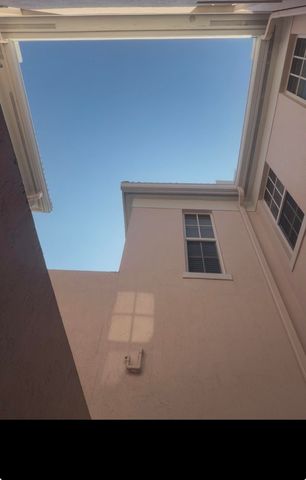 8288 NW 9th Avenue, Boca Raton, FL 33487