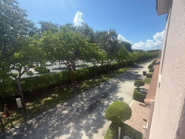 8288 NW 9th Avenue, Boca Raton, FL 33487