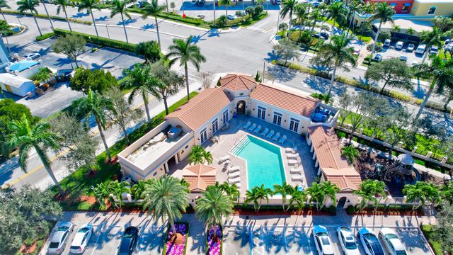 8288 NW 9th Avenue, Boca Raton, FL 33487