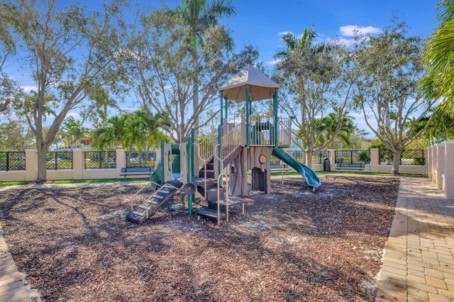 8288 NW 9th Avenue, Boca Raton, FL 33487