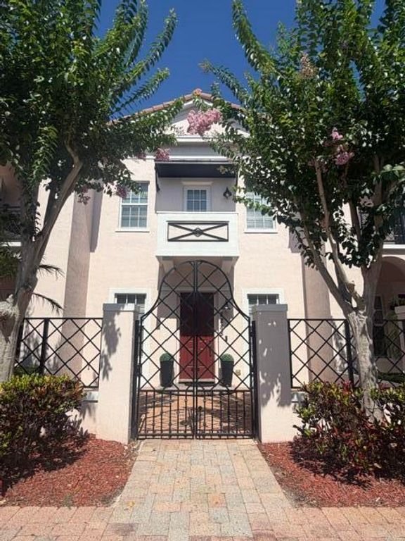 8288 NW 9th Avenue, Boca Raton, FL 33487