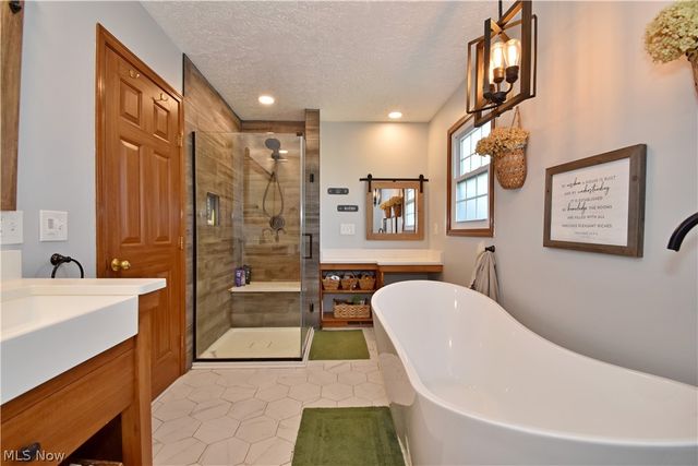 9540 Yvonne Drive, North Royalton, OH 44133