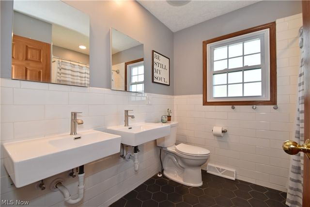 9540 Yvonne Drive, North Royalton, OH 44133