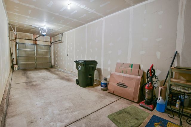 8815 Concord Lane G, Justice, IL 60458