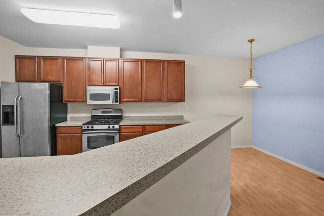 8815 Concord Lane G, Justice, IL 60458