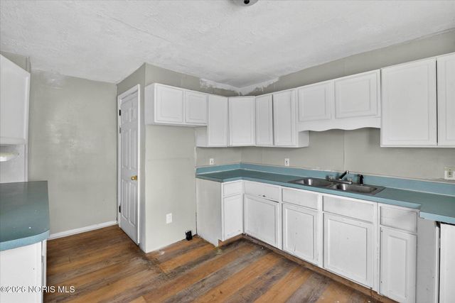 729 Utah Street, Toledo, OH 43605