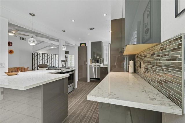 73974 Zircon Circle W, Palm Desert, CA 92260