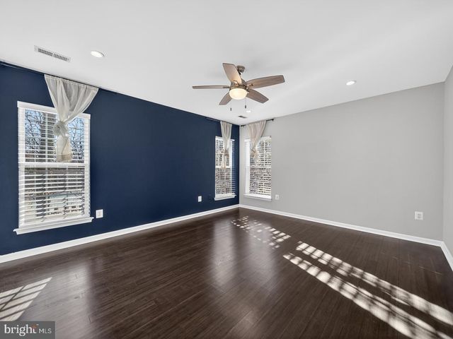 9534 FERNWOOD RD, Bethesda, MD 20817