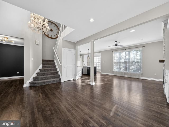 9534 FERNWOOD RD, Bethesda, MD 20817