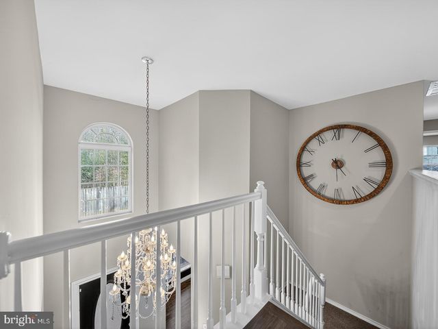 9534 FERNWOOD RD, Bethesda, MD 20817